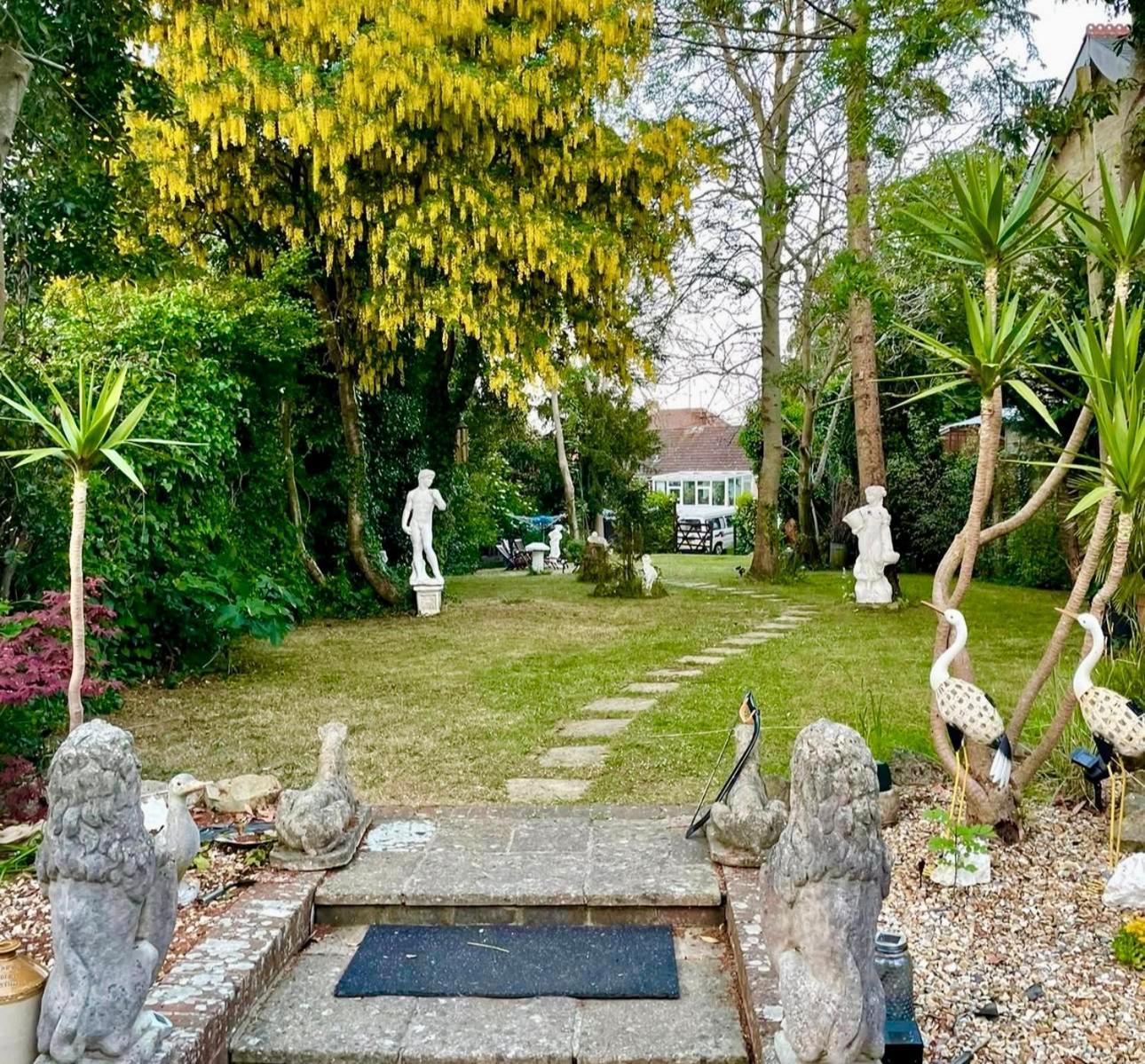Lala Mundi Bed & Breakfast Brading Bagian luar foto